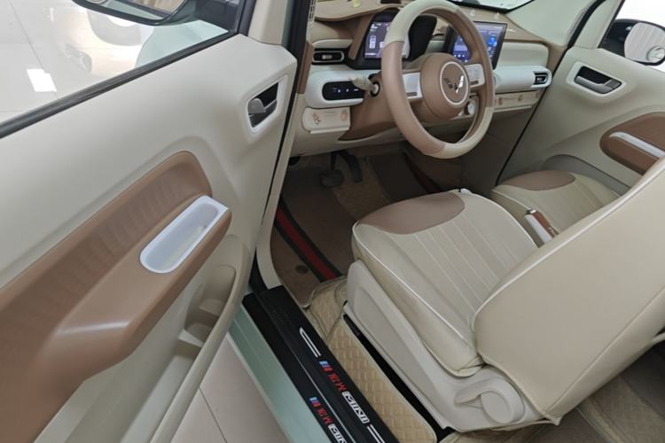 Used Wuling Hongguang MINIEV 2024 3rd Generation 215km Youth Edition Driver Seat