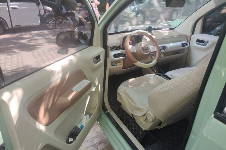 Used Wuling Hongguang MINIEV 2024 3rd Generation 215km Youth Edition Driver Seat