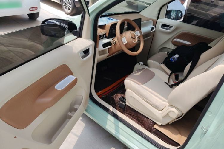 Used Wuling Hongguang MINIEV 2024 3rd Generation 215km Youth Edition Driver Seat