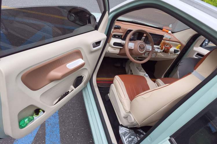 Used Wuling Hongguang MINIEV 2024 3rd Generation 215km Advanced Version Driver Seat