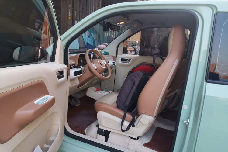 Used Wuling Hongguang MINIEV 2024 3rd Generation 215km Youth Edition Driver Seat