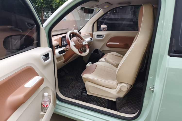 Used Wuling Hongguang MINIEV 2024 3rd Generation 215km Advanced Version Driver Seat