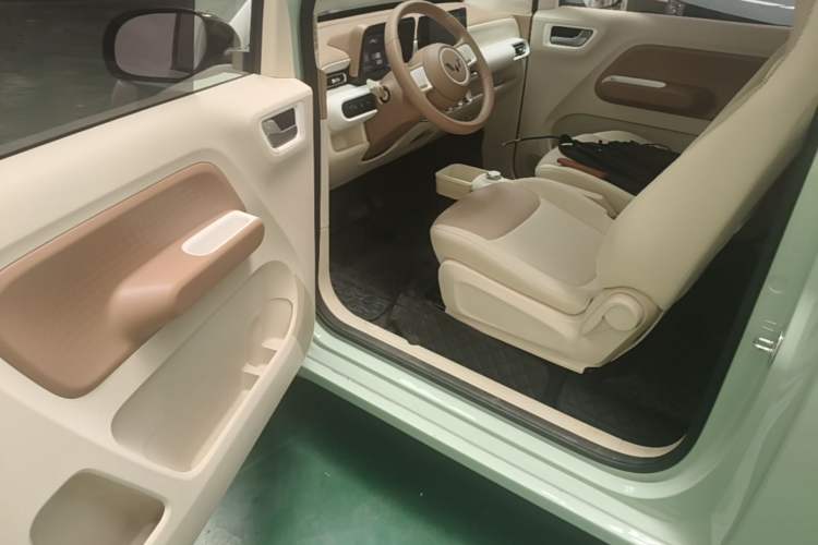 Used Wuling Hongguang MINIEV 2024 3rd Generation 215km Advanced Version Driver Seat