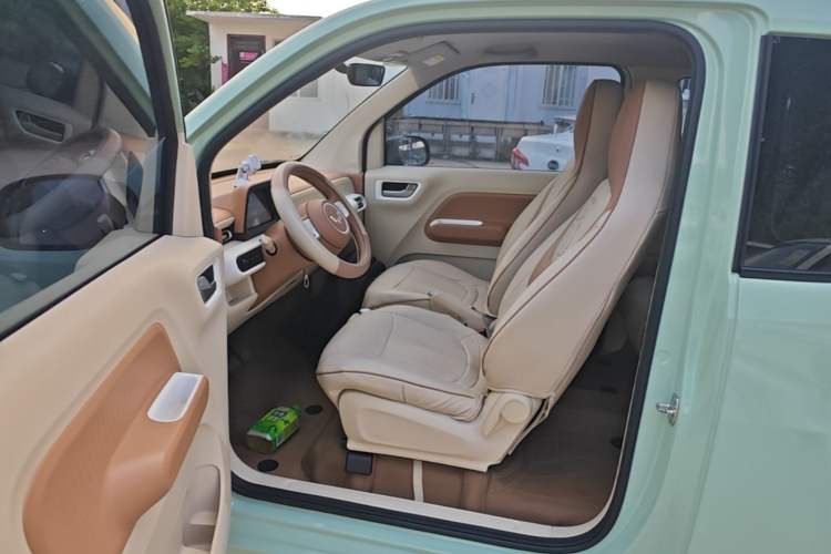 Used Wuling Hongguang MINIEV 2024 3rd Generation 215km Youth Edition Driver Seat
