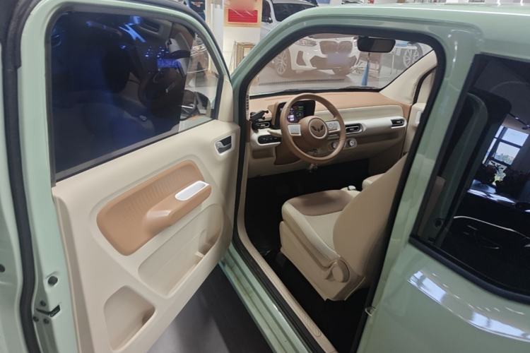 Used Wuling Hongguang MINIEV 2024 3rd Generation 215km Youth Edition Driver Seat