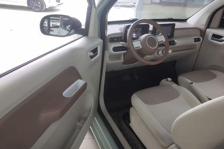 Used Wuling Hongguang MINIEV 2024 3rd Generation 170 km Driver Seat