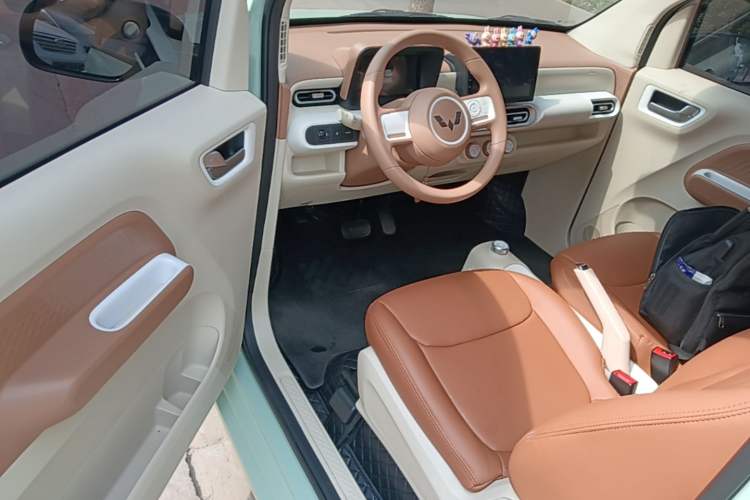 Used Wuling Hongguang MINIEV 2024 3rd Generation 215km Youth Edition Driver Seat