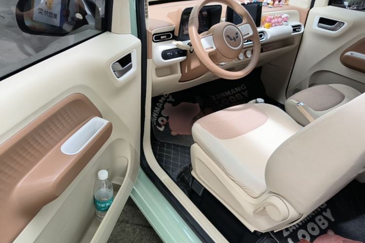 Used Wuling Hongguang MINIEV 2024 3rd Generation 215km Advanced Version Driver Seat