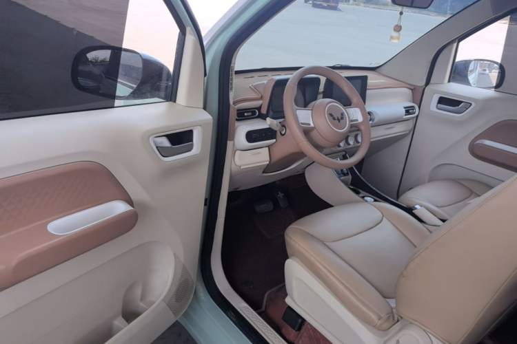 Used Wuling Hongguang MINIEV 2024 3rd Generation 215km Advanced Version Driver Seat