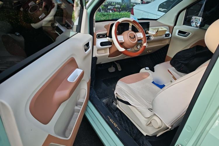 Used Wuling Hongguang MINIEV 2024 3rd Generation 215km Advanced Version Driver Seat