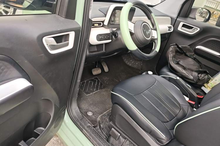 Used Wuling Hongguang MINIEV 2024 3rd Generation 215km Youth Edition Driver Seat