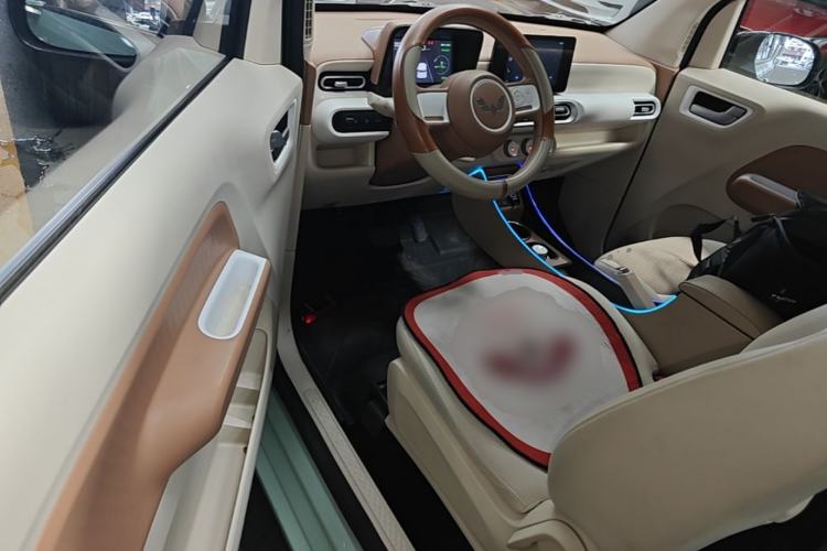 Used Wuling Hongguang MINIEV 2024 3rd Generation 215km Advanced Version Driver Seat