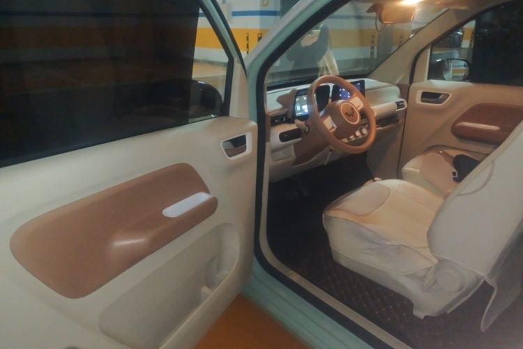 Used Wuling Hongguang MINIEV 2024 3rd Generation 215km Advanced Version Driver Seat