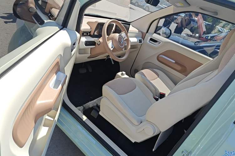 Used Wuling Hongguang MINIEV 2024 3rd Generation 215km Youth Edition Driver Seat