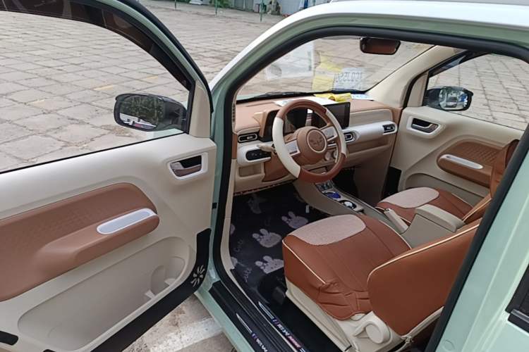 Used Wuling Hongguang MINIEV 2024 3rd Generation 215km Advanced Version Driver Seat
