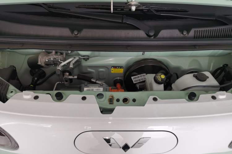 Used Wuling Hongguang MINIEV 2024 3rd Generation 215km Youth Edition Engine Bay