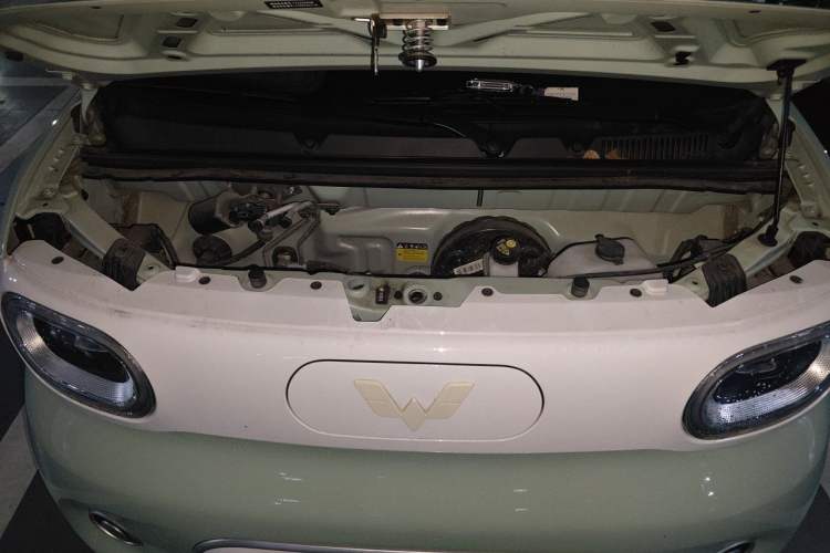 Used Wuling Hongguang MINIEV 2024 3rd Generation 215km Youth Edition Engine Bay