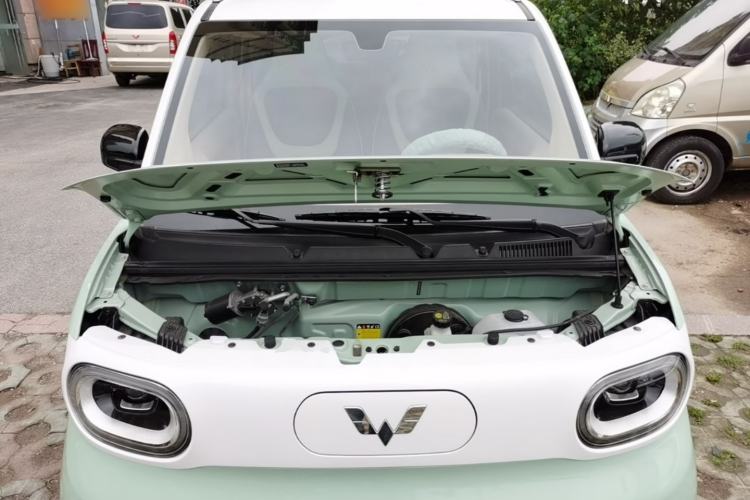 Used Wuling Hongguang MINIEV 2024 3rd Generation 170 km Engine Bay