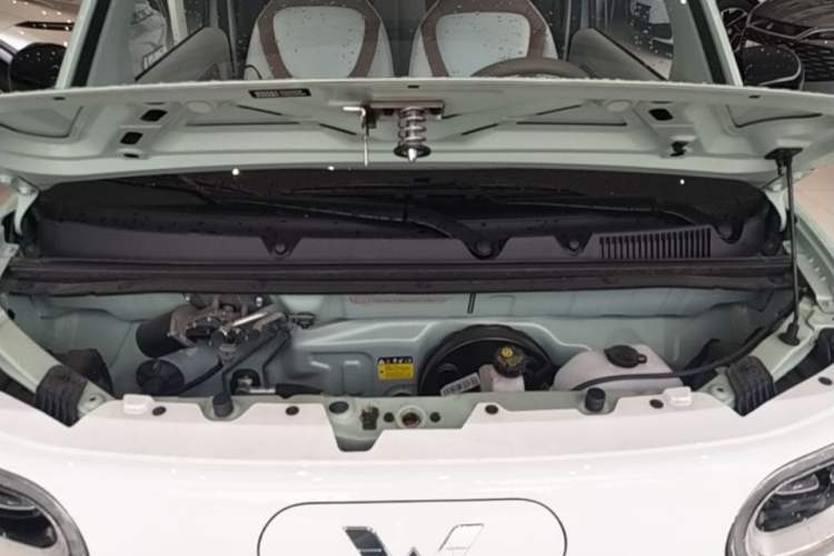 Used Wuling Hongguang MINIEV 2024 3rd Generation 215km Advanced Version Engine Bay