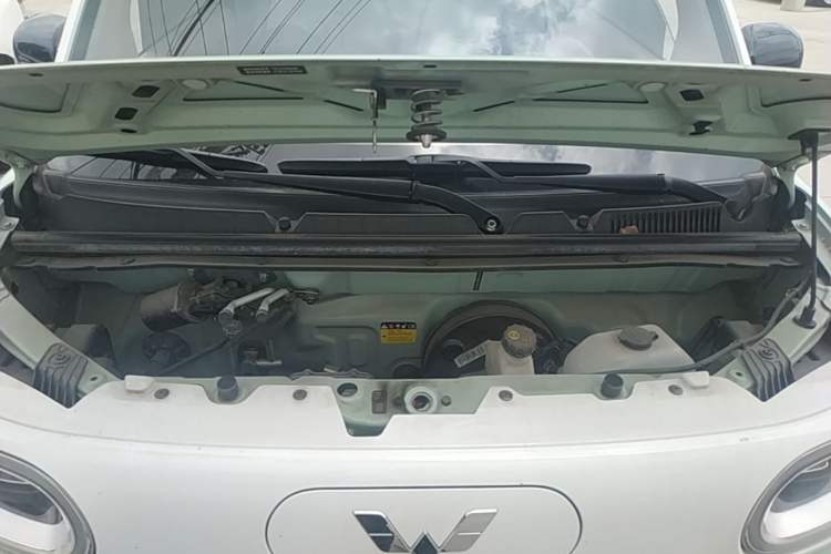 Used Wuling Hongguang MINIEV 2024 3rd Generation 215km Advanced Version Engine Bay