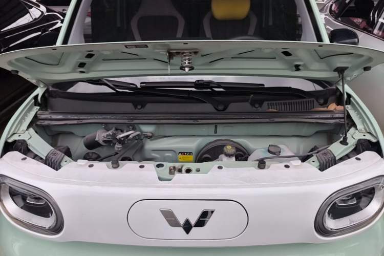 Used Wuling Hongguang MINIEV 2024 3rd Generation 215km Youth Edition Engine Bay