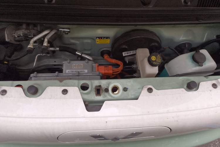 Used Wuling Hongguang MINIEV 2024 3rd Generation 215km Advanced Version Engine Bay