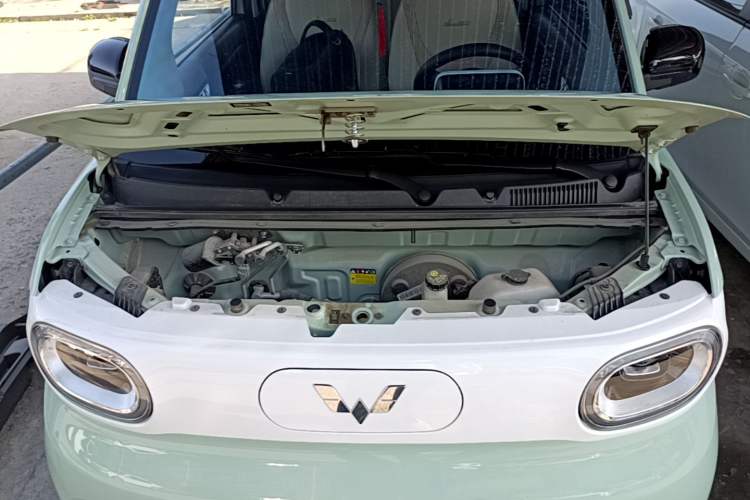 Used Wuling Hongguang MINIEV 2024 3rd Generation 215km Youth Edition Engine Bay