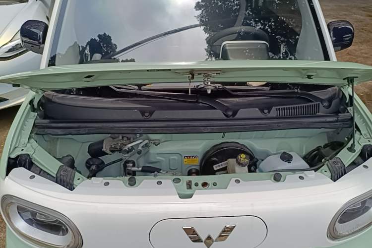 Used Wuling Hongguang MINIEV 2024 3rd Generation 215km Advanced Version Engine Bay
