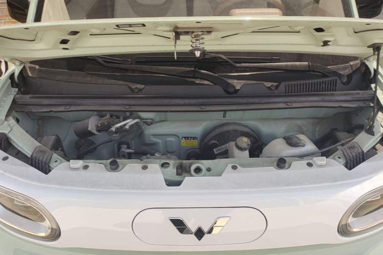 Used Wuling Hongguang MINIEV 2024 3rd Generation 215km Youth Edition Engine Bay