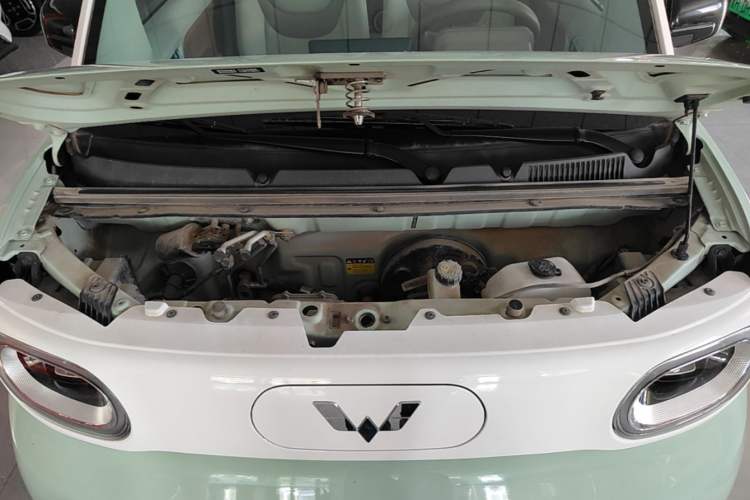 Used Wuling Hongguang MINIEV 2024 3rd Generation 215km Advanced Version Engine Bay