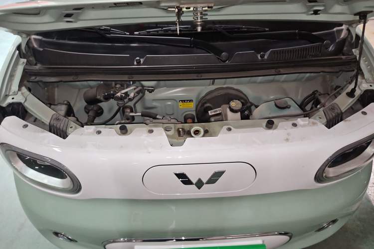 Used Wuling Hongguang MINIEV 2024 3rd Generation 215km Advanced Version Engine Bay