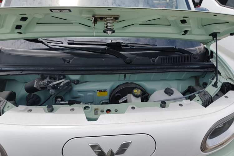 Used Wuling Hongguang MINIEV 2024 3rd Generation 215km Advanced Version Engine Bay