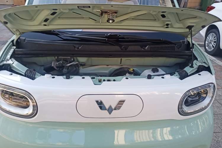 Used Wuling Hongguang MINIEV 2024 3rd Generation 215km Youth Edition Engine Bay