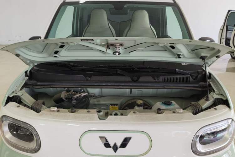 Used Wuling Hongguang MINIEV 2024 3rd Generation 215km Advanced Version Engine Bay