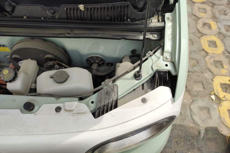 Used Wuling Hongguang MINIEV 2024 3rd Generation 215km Youth Edition Engine Bay Left
