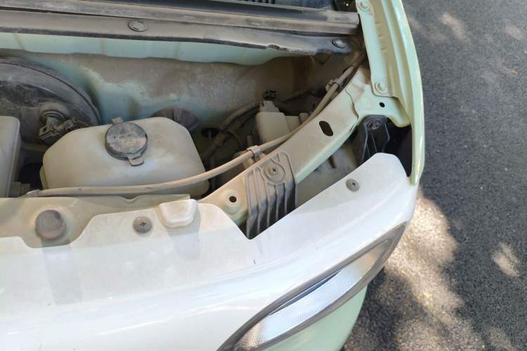 Used Wuling Hongguang MINIEV 2024 3rd Generation 215km Advanced Version Engine Bay Left