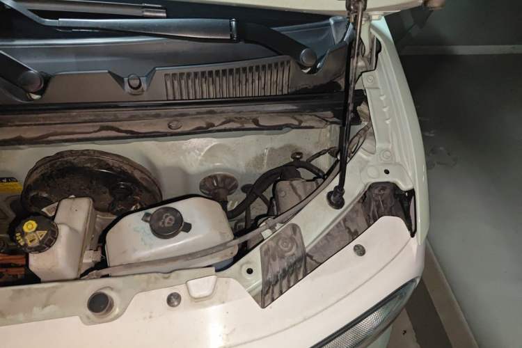 Used Wuling Hongguang MINIEV 2024 3rd Generation 215km Youth Edition Engine Bay Left