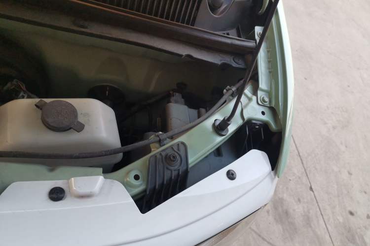 Used Wuling Hongguang MINIEV 2024 3rd Generation 215km Youth Edition Engine Bay Left