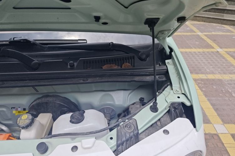 Used Wuling Hongguang MINIEV 2024 3rd Generation 215km Youth Edition Engine Bay Left