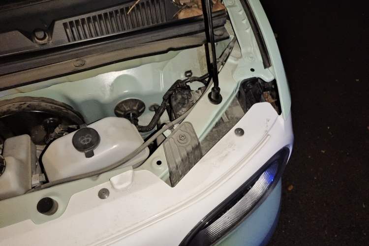 Used Wuling Hongguang MINIEV 2024 3rd Generation 215km Youth Edition Engine Bay Left