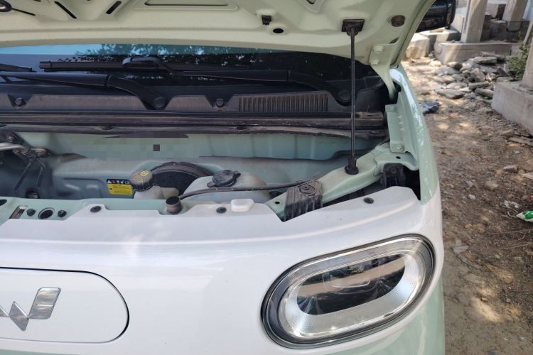Used Wuling Hongguang MINIEV 2024 3rd Generation 215km Youth Edition Engine Bay Left