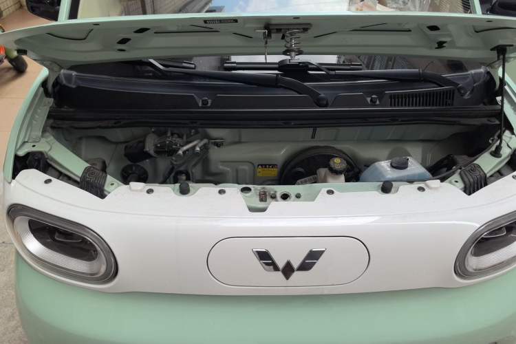 Used Wuling Hongguang MINIEV 2024 3rd Generation 215km Youth Edition Engine Bay