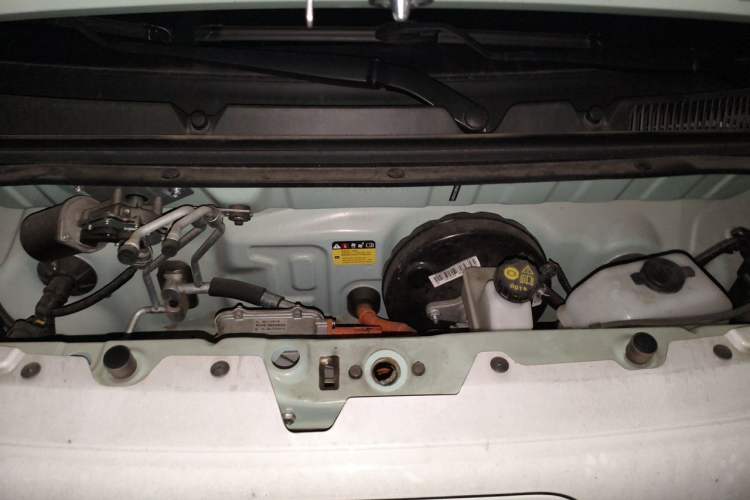 Used Wuling Hongguang MINIEV 2024 3rd Generation 215km Youth Edition Engine Bay