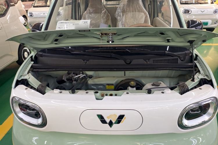 Used Wuling Hongguang MINIEV 2024 3rd Generation 215km Youth Edition Engine Bay