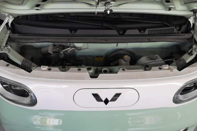 Used Wuling Hongguang MINIEV 2024 3rd Generation 215km Youth Edition Engine Bay