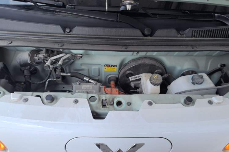 Used Wuling Hongguang MINIEV 2024 3rd Generation 215km Advanced Version Engine Bay