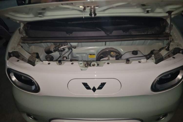 Used Wuling Hongguang MINIEV 2024 3rd Generation 215km Youth Edition Engine Bay