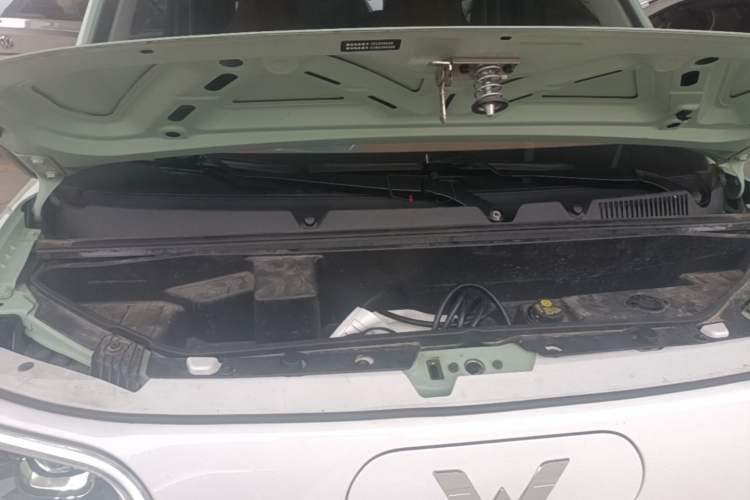 Used Wuling Hongguang MINIEV 2024 3rd Generation 215km Youth Edition Engine Bay