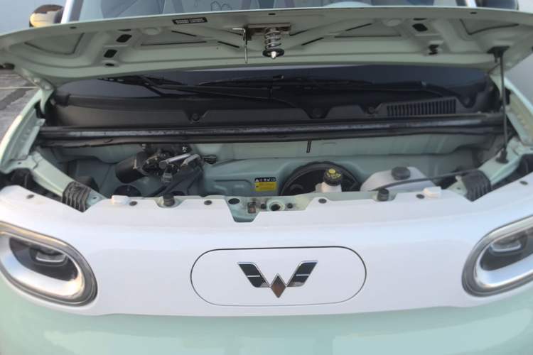 Used Wuling Hongguang MINIEV 2024 3rd Generation 215km Advanced Version Engine Bay