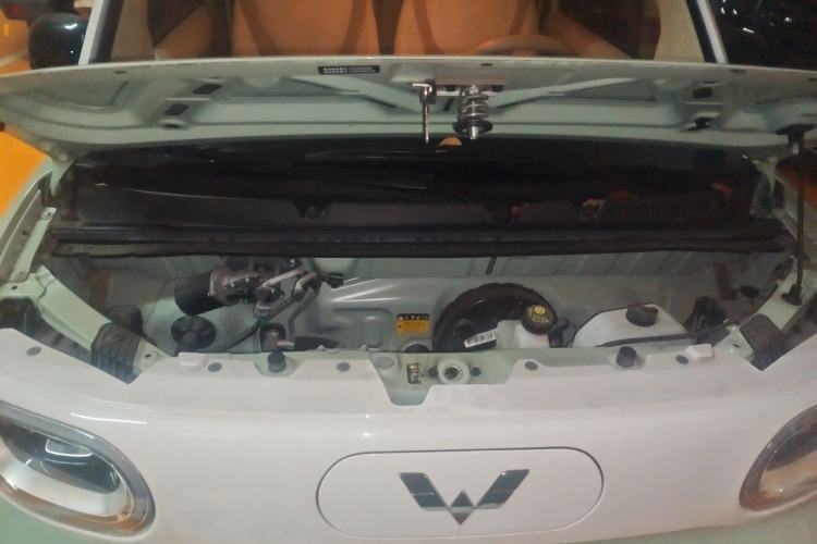 Used Wuling Hongguang MINIEV 2024 3rd Generation 215km Advanced Version Engine Bay